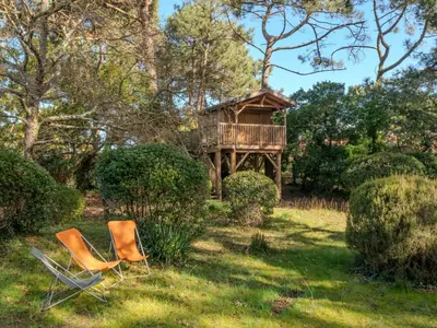 Jardin de l'établissement Holiday Home Les Bruyères by Interhome