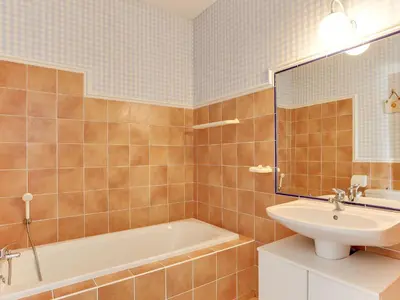 Salle de bains dans l'établissement Holiday Home Les Pinasses by Interhome