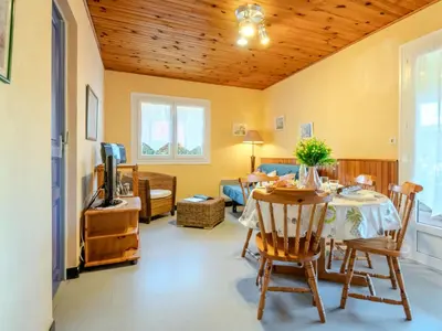 Coin salon dans l'établissement Holiday Home Oyan Aldo by Interhome