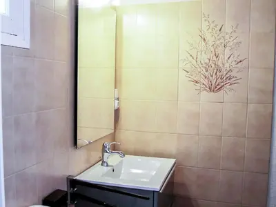 Salle de bains dans l'établissement Holiday Home Remember by Interhome