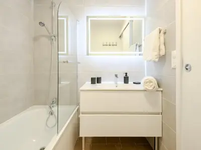 Salle de bains dans l'établissement Studio Horizon-1 by Interhome