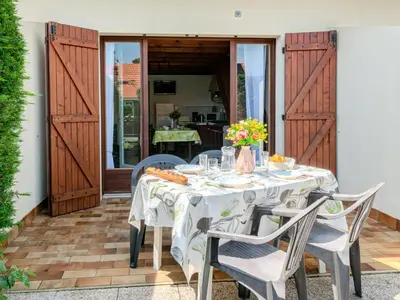 Terrasse ou espace extérieur de l'établissement Holiday Home Sicard-4 by Interhome
