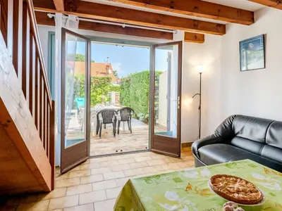 Coin salon dans l'établissement Holiday Home Sicard-4 by Interhome
