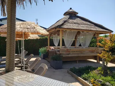 Jardin de l'établissement Chalet Zure Ondoan - SPA et piscine chauffée