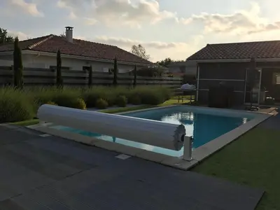 Piscine de l'établissement Villa avec Piscine Lac de Sanguinet ou située à proximité