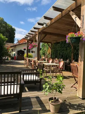Restaurant ou autre lieu de restauration dans l'établissement Logis Hôtel & Restaurant Linça
