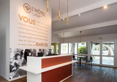 Hall ou réception de l'établissement L'hôtel by JOA de Saint-Paul-Lès-Dax