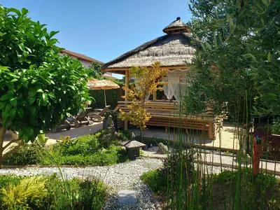 Jardin de l'établissement Studio Zure Ondoan - SPA et piscine chauffée