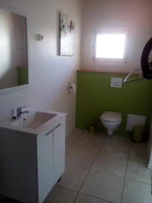 Salle de bains dans l'établissement La Forge