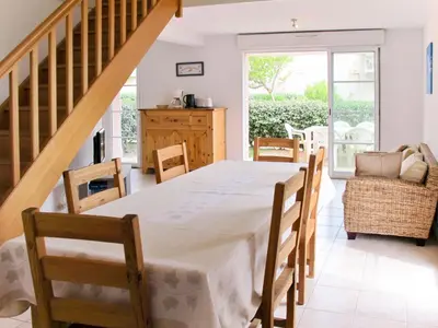 Coin salon dans l'établissement Holiday Home Résidence Dune Blanche - Sable by Interhome