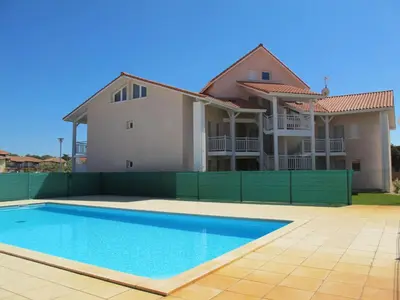 Piscine de l'établissement Apartment Résidence Belle Dune-2 by Interhome ou située à proximité