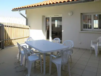 Balcon ou terrasse dans l'établissement Holiday Home Résidence Plage Océane-3 by Interhome