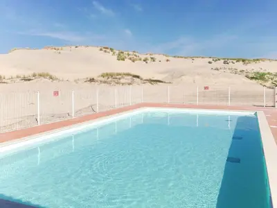 Piscine de l'établissement Holiday Home Résidence Plage Océane-3 by Interhome ou située à proximité