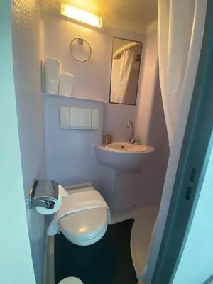 Salle de bains dans l'établissement Boutique Hotel Lumaa Marinero