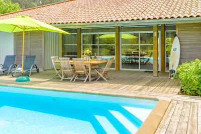 Piscine de l'établissement Lagrange Vacances La Clairière aux Chevreuils ou située à proximité