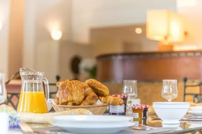 Nourriture dans la villa ou à proximité