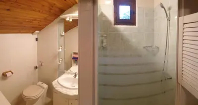 Salle de bains dans l'établissement Moulin de Saint Cricq - Gîte insolite