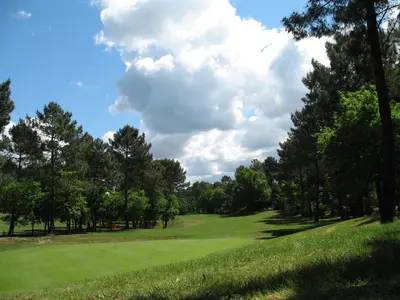 Golf sur le terrain de l'appartement ou à proximité