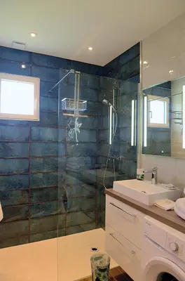 Salle de bains dans l'établissement Dousoleil