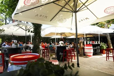 Restaurant ou autre lieu de restauration dans l'établissement Etche Ona
