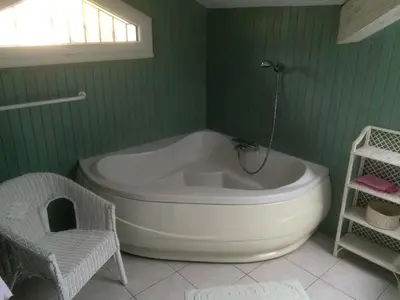 Plan de l'établissement Maison landaise moderne avec piscine chauffée et spa