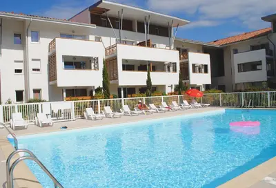 Piscine de l'établissement Résidence Goélia Les Terrasses de l'Océan ou située à proximité