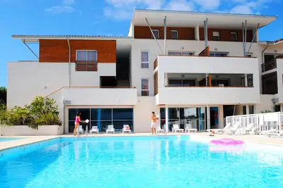 Piscine de l'établissement Résidence Goélia Les Terrasses de l'Océan ou située à proximité