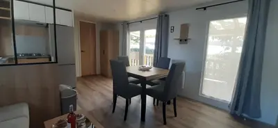 Plan de l'établissement Mobil-home de charme dans les Landes, neuf, tout équipé
