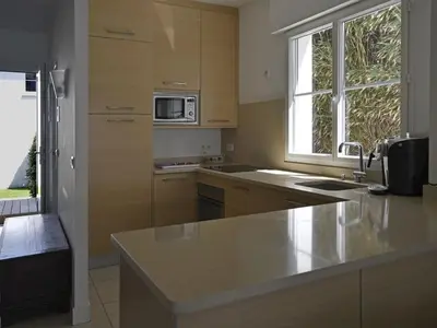 Cuisine ou kitchenette dans l'établissement Villa De La Plage