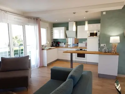 Cuisine ou kitchenette dans l'établissement Apartment Cap Meyran