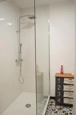 Salle de bains dans l'établissement Gîte Pigerot
