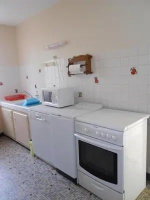 Cuisine ou kitchenette dans l'établissement La palombe
