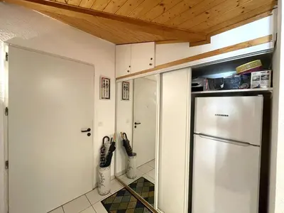 Cuisine ou kitchenette dans l'établissement Appartement T3 proche océan et lac, idéal famille - FR-1-379-28
