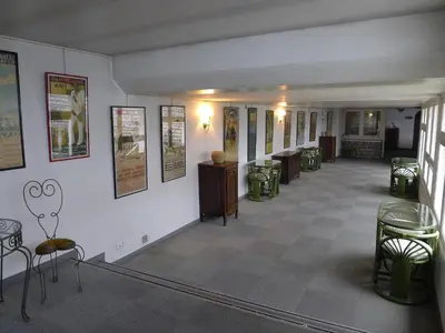 Coin salon dans l'établissement Hôtel du Sablar