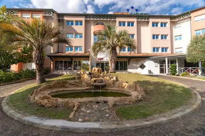 Jardin de l'établissement Abor Hôtel, Mont de Marsan