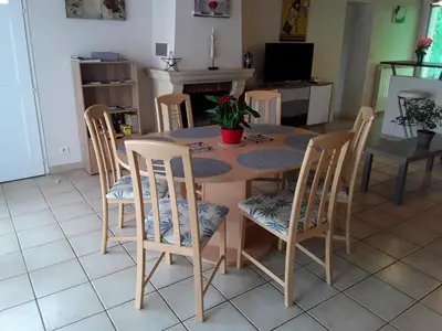 Télévision ou salle de divertissement dans l'établissement Gîte de Marcadé