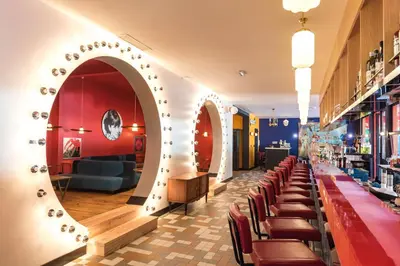 Coin salon dans l'établissement La Guitoune