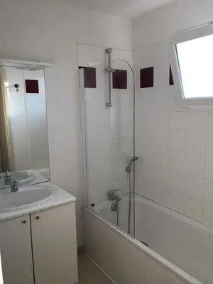 Salle de bains dans l'établissement Les Terrasses du Lac L58