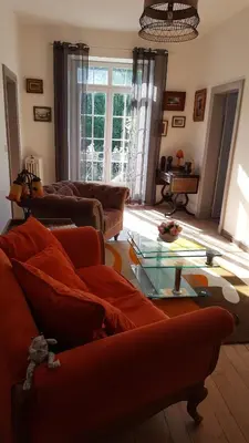 Coin salon dans l'établissement Maison Lalanne