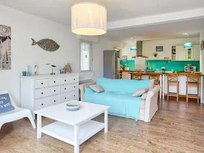 Cuisine ou kitchenette dans l'établissement Apartment Cantegrit by Interhome