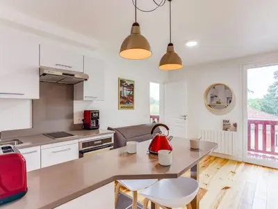 Cuisine ou kitchenette dans l'établissement Apartment la Pergola-1 by Interhome