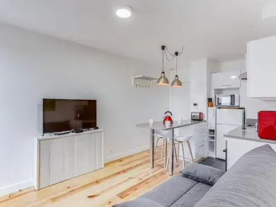 Cuisine ou kitchenette dans l'établissement Apartment la Pergola-1 by Interhome