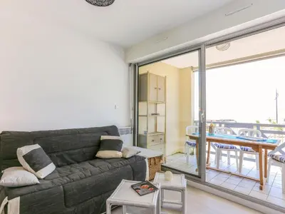 Coin salon dans l'établissement Apartment Grand Pavois-4 by Interhome