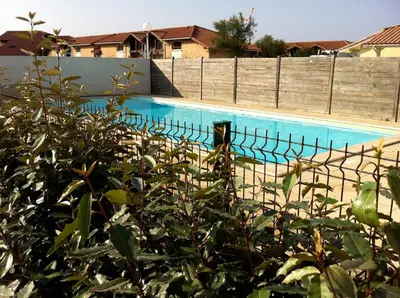 Piscine de l'établissement Maison Indigo 4 personnes ou située à proximité