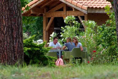 Clients de l'établissement Hotel Au Bon Coin du Lac