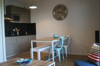 Cuisine ou kitchenette dans l'établissement Les Balcons de L'Ocean