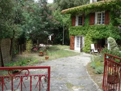 Jardin de l'établissement Villa Akwaba