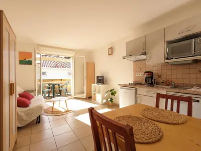 Cuisine ou kitchenette dans l'établissement Résidence Au Pitot, Biscarrosse-Plage