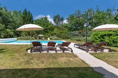 Piscine de l'établissement L'Airial, Moustey ou située à proximité