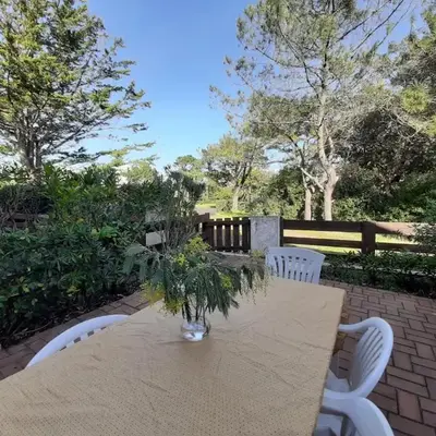 Maison rénovée avec terrasse à 700m des plages